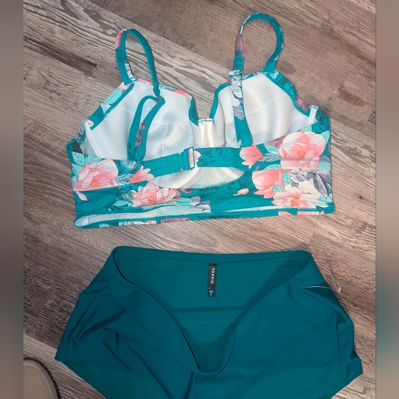 Torrid Swim Set Sz 2 - Picture 2 of 6